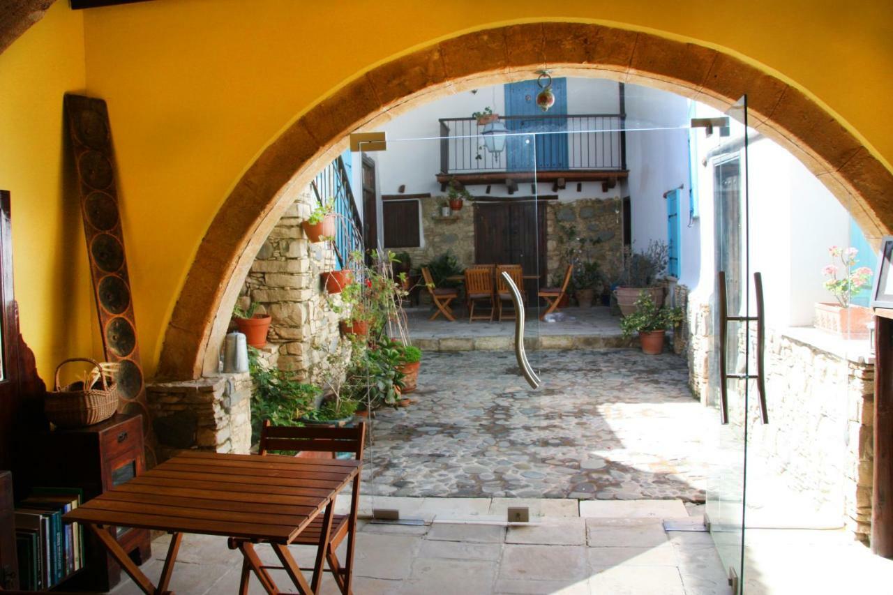 Aperanti Agrotourism Bed & Breakfast Pera Orinis Dış mekan fotoğraf